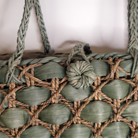 Handwoven Large Straw Beach Summer Tote Bag - Picture 5 of 11